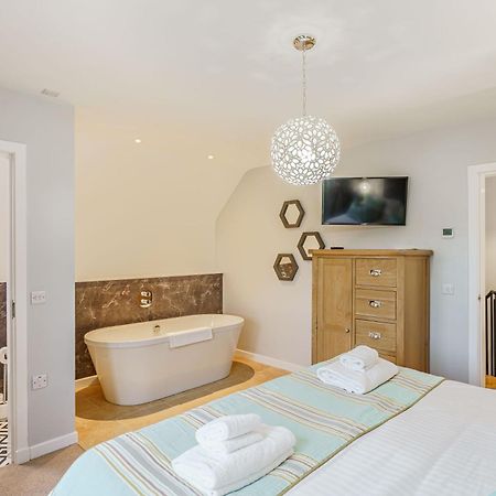 Lord Galloway 35 With Hot Tub Newton Stewart Eksteriør billede
